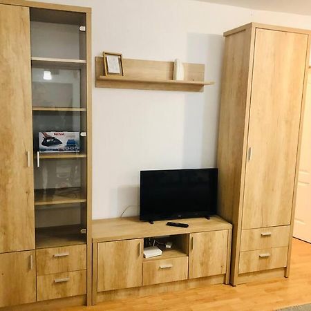 Nice Apt Near Spitalul Judetean, All You Need Lr14 ティミショアラ エクステリア 写真
