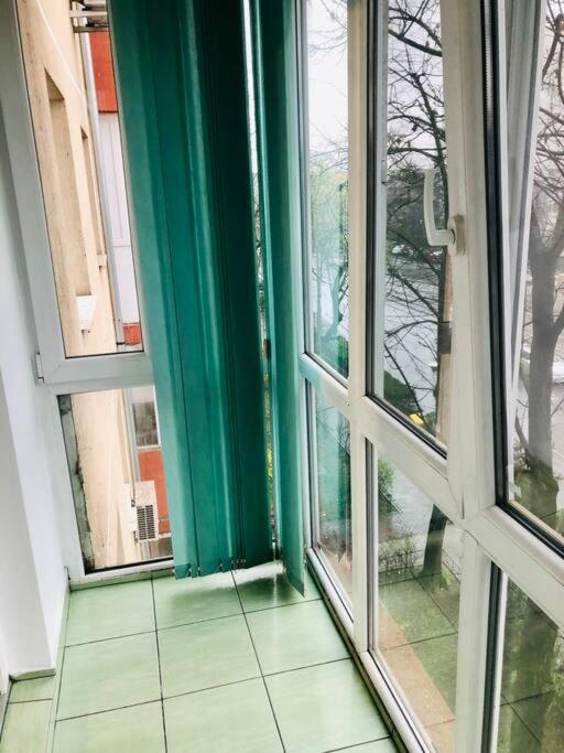 Nice Apt Near Spitalul Judetean, All You Need Lr14 ティミショアラ エクステリア 写真